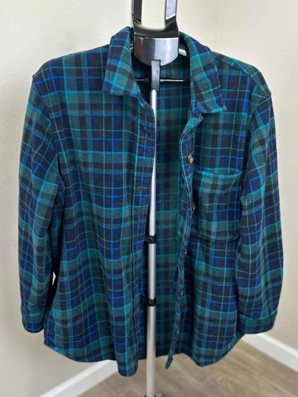 Eddie Bauer Women’s XL Microfleece Plaid Button Up Shirt Green Blue